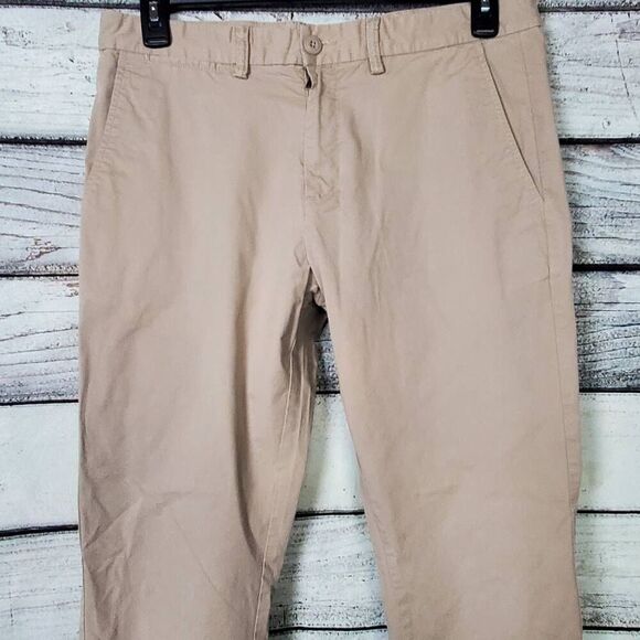 Old Navy Ultimate Lightweight Skinny Pants Men’s 34x32 Khaki - Picture 2 of 8